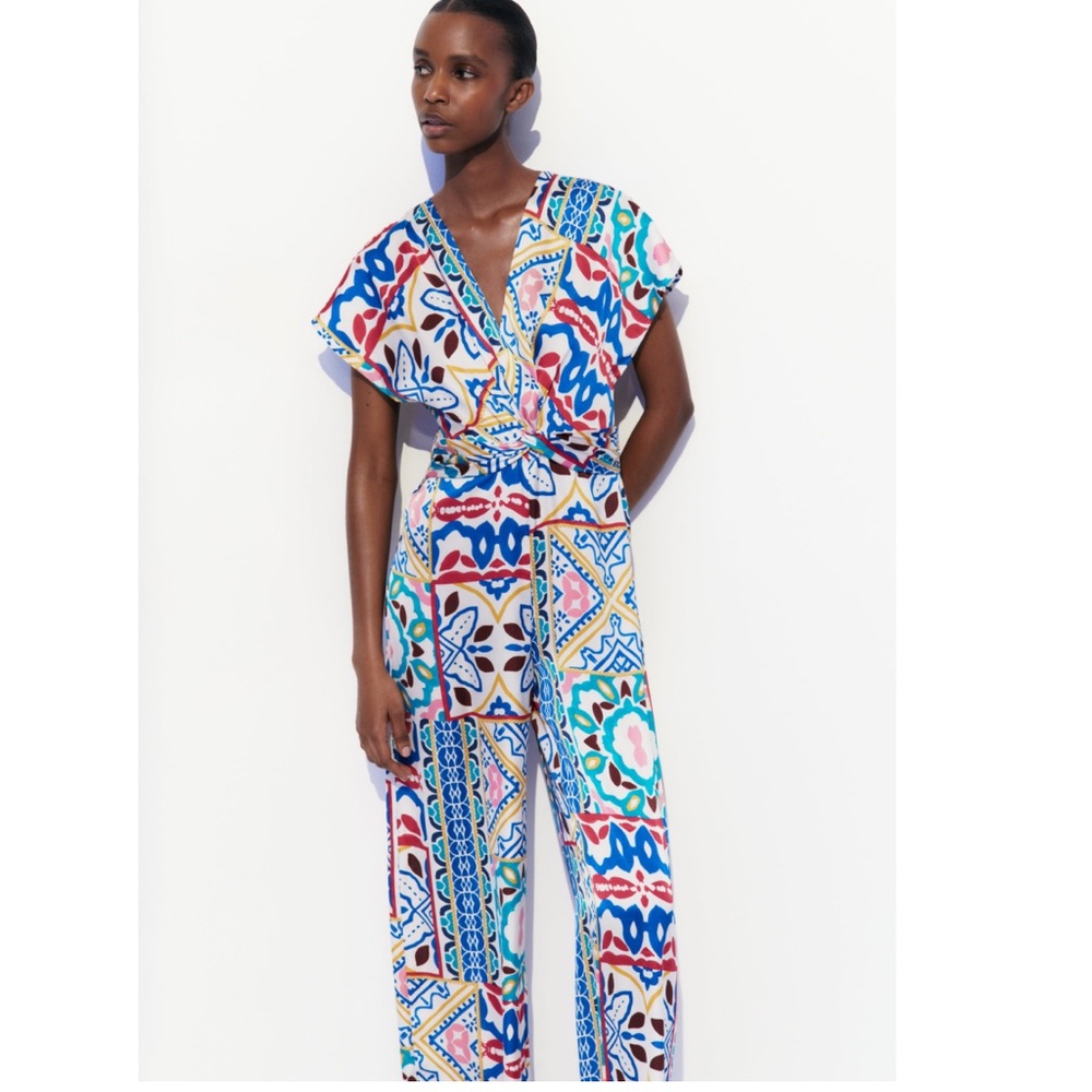 Zara SATIN EFFECT PRINT JUMPSUIT in Multi Size S NWT